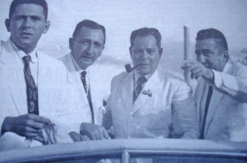O candidato a senador José Pereira Lira, o Cachimbão, para quem o baião Paraiba, de Luiz Gonzaga e Humberto Teixeira foi composto para a sua campanha eleitoral de 1950.