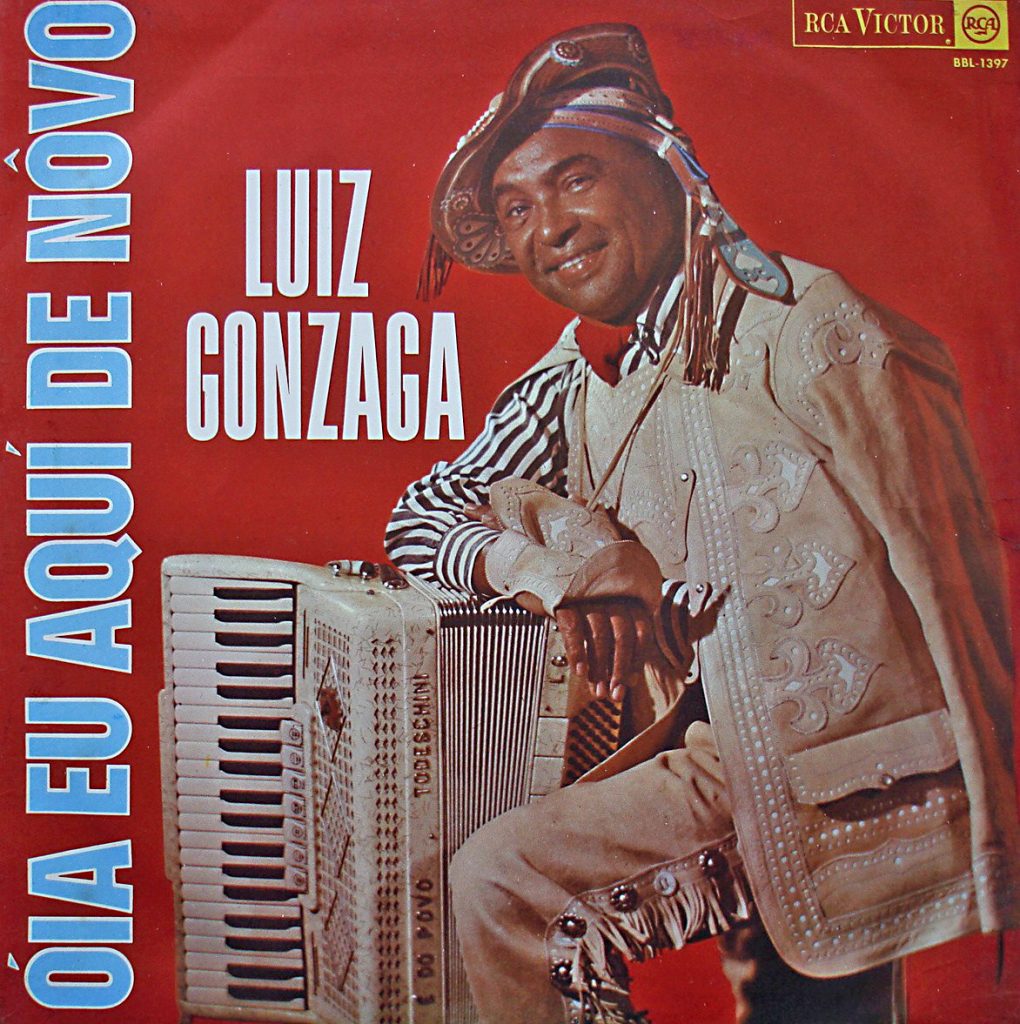 O Xote dos Cabeludos foi lançado no disco de Luiz Gonzaga Óia Eu Aqui de Novo, de 1967.